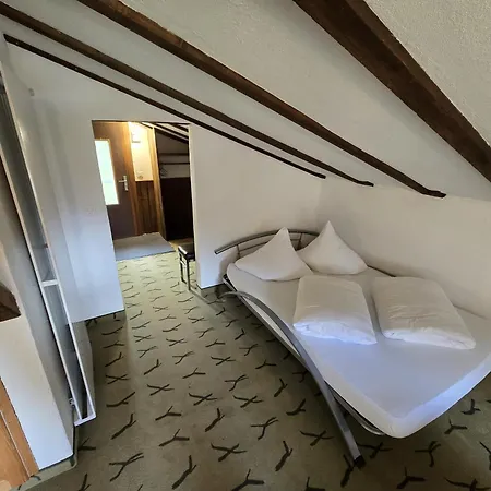 Apartment Charming Louisa Roof Rueras